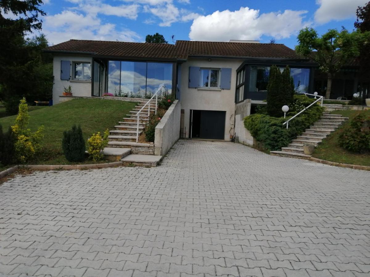 Gite Des Reguinelles Saint-Lattier Екстер'єр фото
